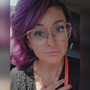 Meet your Posher, Erika